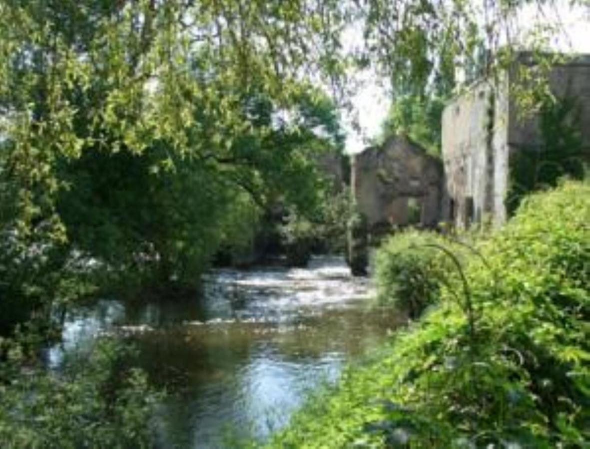 Отель Domaine De La Courbe Le Lude Экстерьер фото
